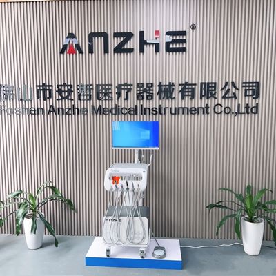 良い価格 550Wの移動歯科カート 38DBのノイズと0.8Mpaの圧力ポータブル歯科ユニット オンライン